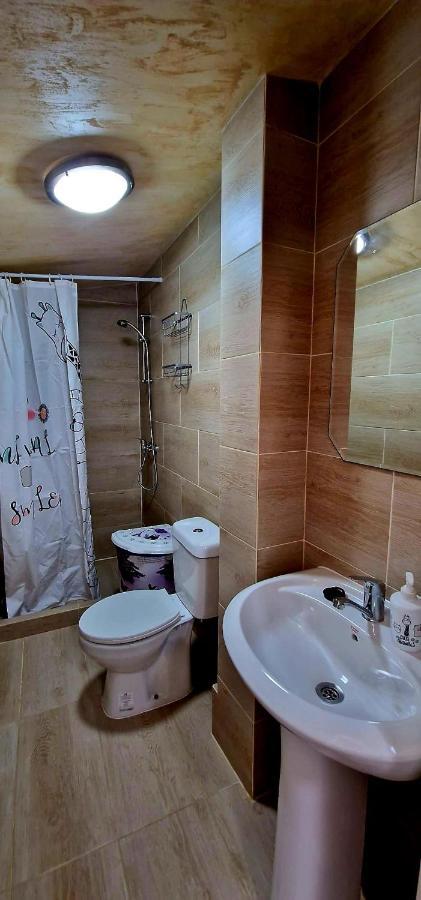 מנגליה Lazy Lounge Apartments מראה חיצוני תמונה