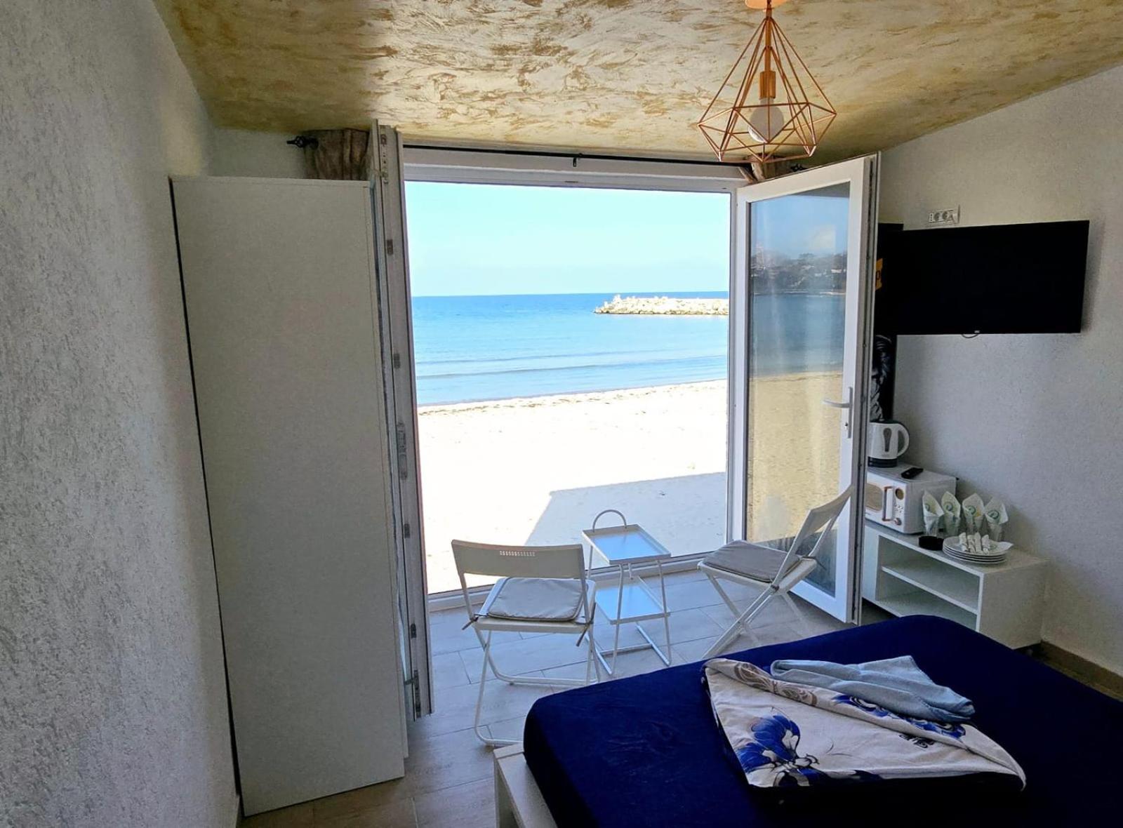 מנגליה Lazy Lounge Apartments מראה חיצוני תמונה